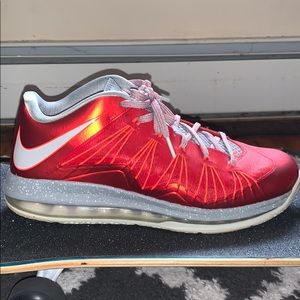 Nike Lebrons, size 10, EUC